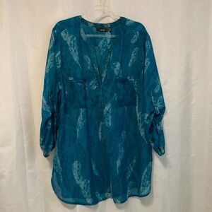 Women’s Apt 9 Tunic Style Shirt,Flowing sleeves and hemline